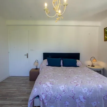 Casa vacanze Maison De Caractere Avec Jacuzzi, Wifi, Sauna, Proche Dordogne Et Commerces - Fr-1-616-259 Saint-Julien-de-Lampon